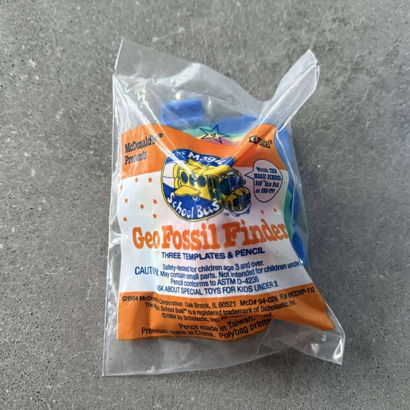 MCDONALDS HAPPY MEAL TOYS- Magic School Bus, Richard Scarry - Picture 3 of 4